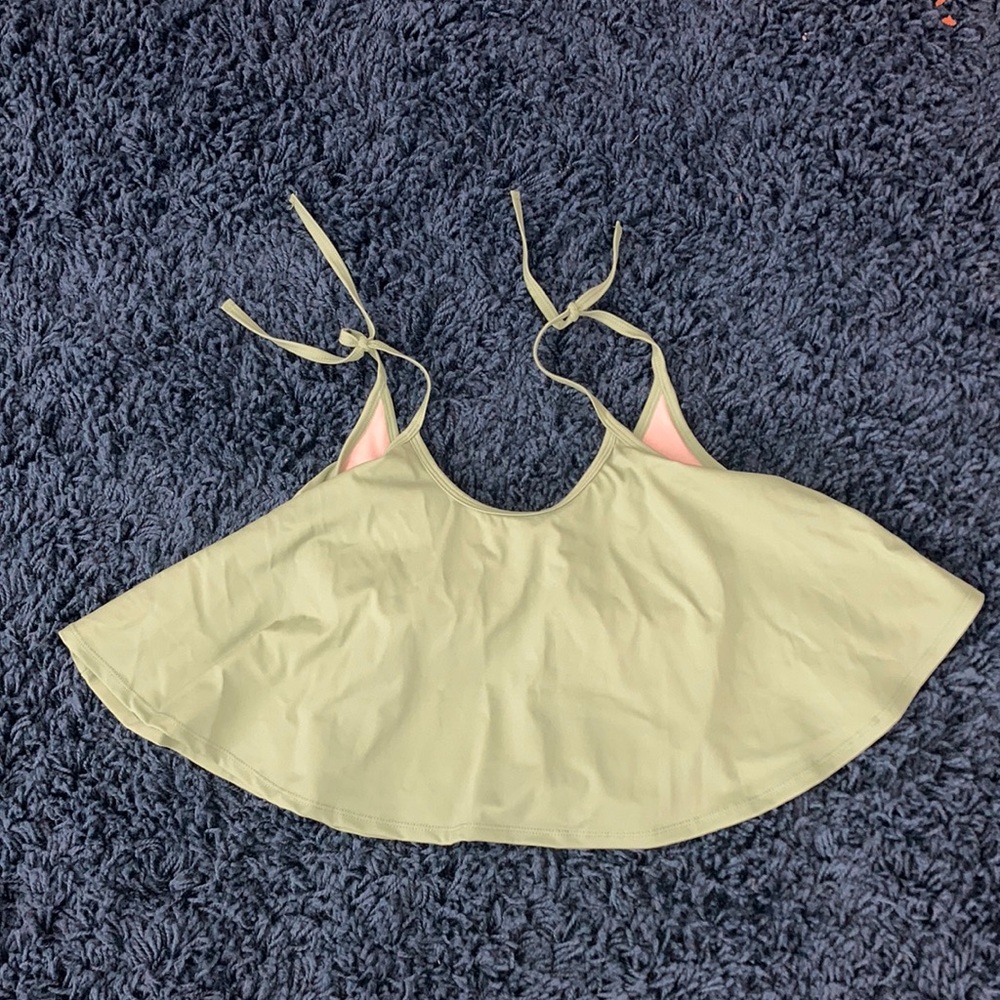 NWOT Kortni Jeanne swim top